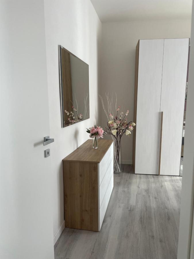 Residenza Il Melograno Fiera Apartment Verona Luaran gambar