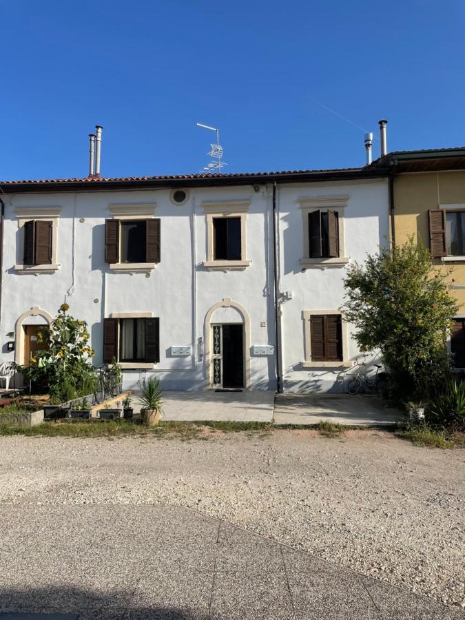 Residenza Il Melograno Fiera Apartment Verona Luaran gambar